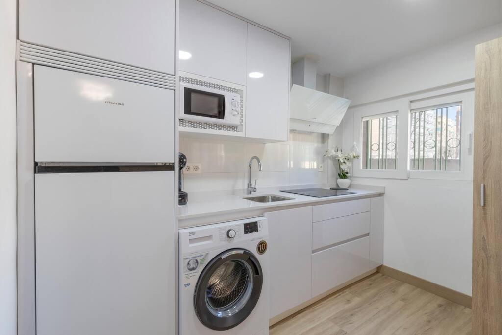 Neptuno Deluxe Apartment Granada Bagian luar foto