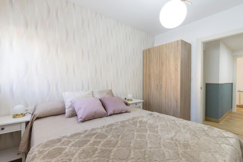 Neptuno Deluxe Apartment Granada Bagian luar foto