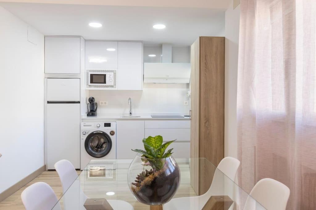 Neptuno Deluxe Apartment Granada Bagian luar foto