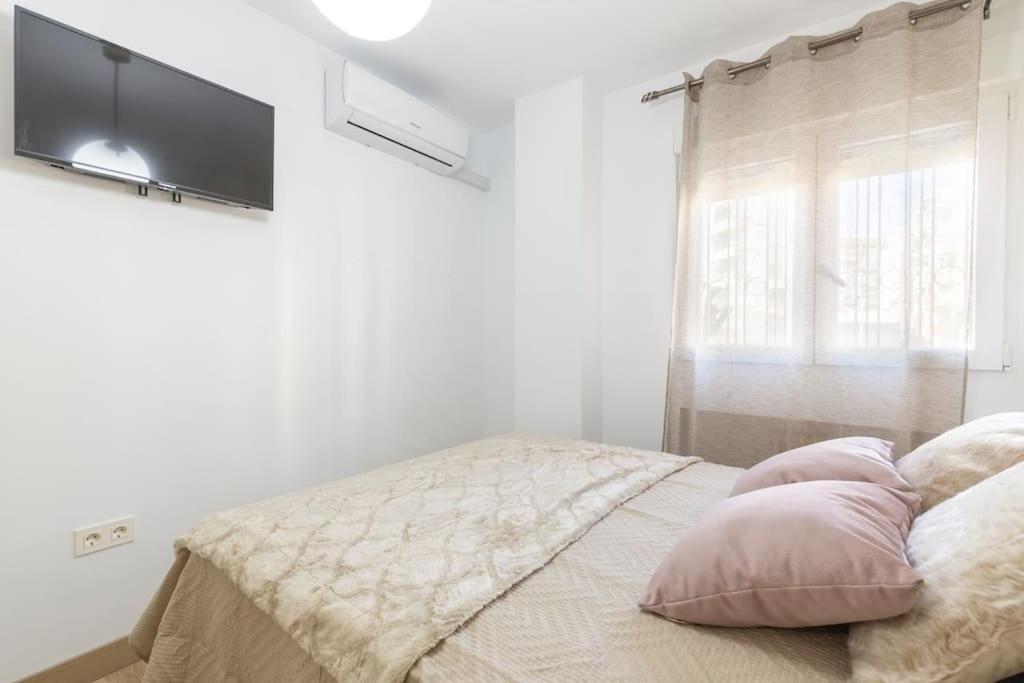 Neptuno Deluxe Apartment Granada Bagian luar foto