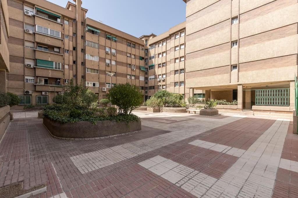 Neptuno Deluxe Apartment Granada Bagian luar foto