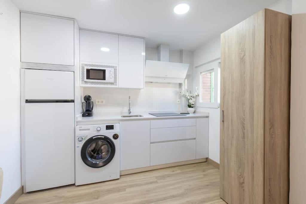 Neptuno Deluxe Apartment Granada Bagian luar foto